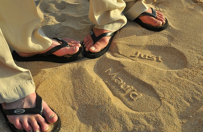 Just Mauied Slippers - For your Maui Wedding